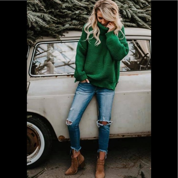 blushing heart Sweaters - Green Extra Thick & Chunky Turtleneck Knit…
